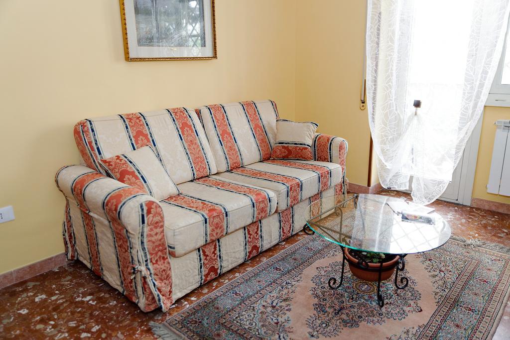 Casa Vacanza Da Andrea Рим Екстериор снимка