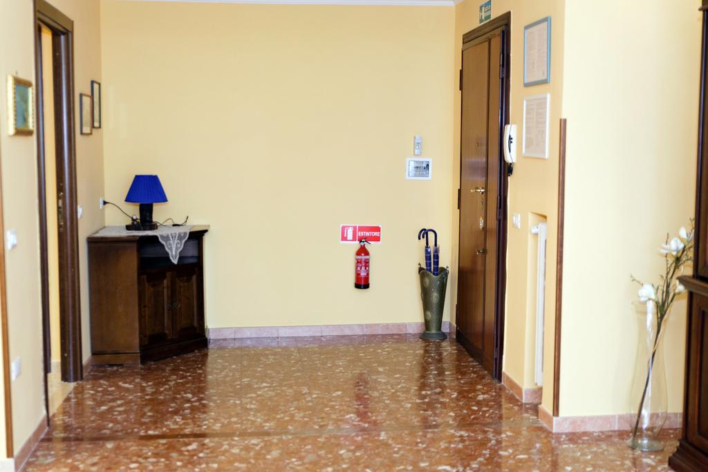 Casa Vacanza Da Andrea Рим Екстериор снимка