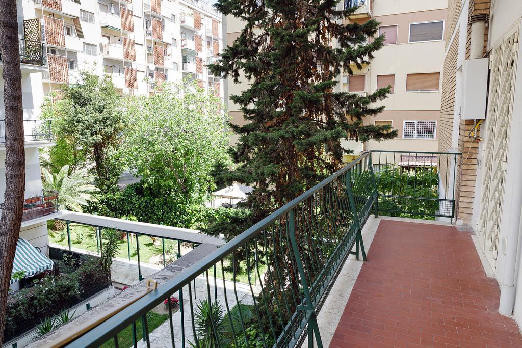 Casa Vacanza Da Andrea Рим Екстериор снимка